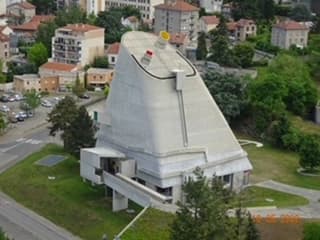Église Saint-Pierre, site le Corbusier à Firminy