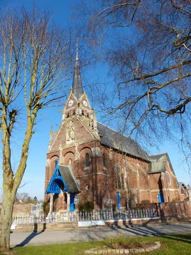 Eglise à Équennes-Éramecourt