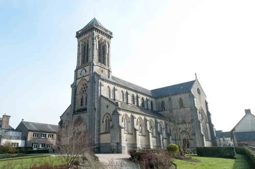 église Notre-Dame de Bricquebec