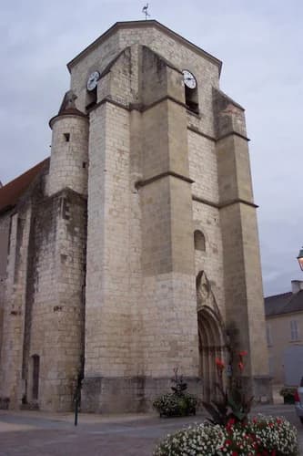 collégiale Saint-Martin de Léré à Léré