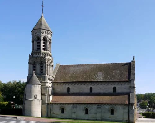 église Saint-Éloi de Tracy-le-Val à Tracy-le-Val