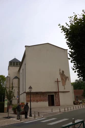 église Saint-Lazare de Lèves