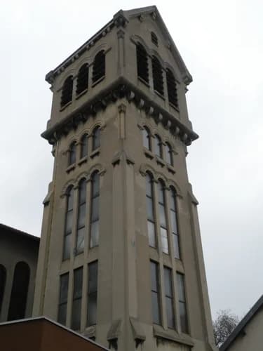 église Saint-Maurice de Bécon-les-Bruyères