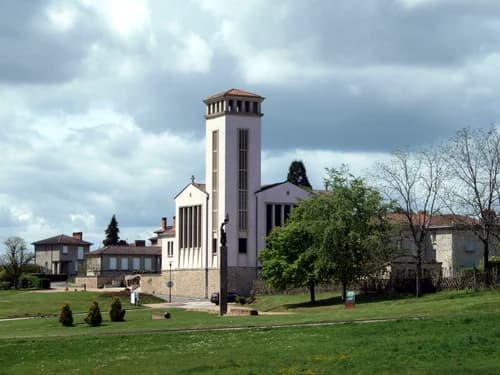 église Saint-Martin d'Oradour-sur-Glane à Oradour-sur-Glane