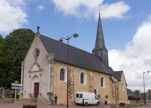 église Saint-Jean-Baptiste de Peuton à Peuton