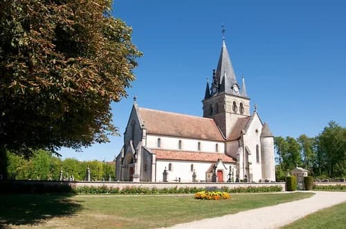 église Saint-Pierre de Maisons-en-Champagne à Maisons-en-Champagne