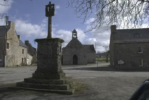 chapelle Saint-Yves de Plésidy à Plésidy