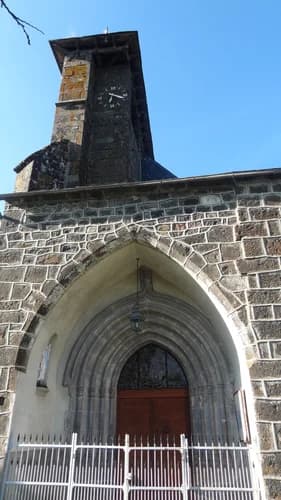 église Saint-Martin de Saint-Martin-sous-Vigouroux à Saint-Martin-sous-Vigouroux