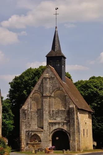 église Saint-Saturnin de Vouillon à Vouillon