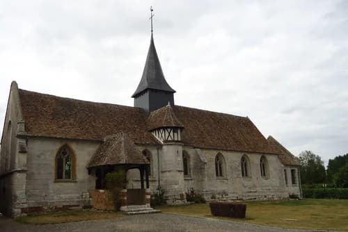 église de la Sainte-Trinité de Pinterville à Pinterville
