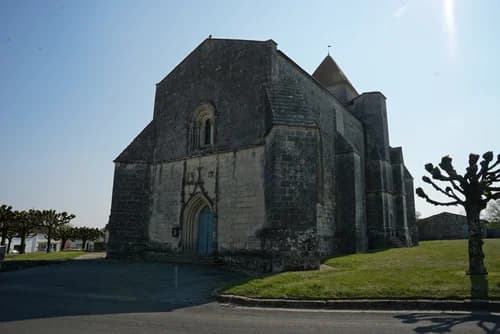 église Saint-Georges de Saint-Georges-des-Coteaux à Saint-Georges-des-Coteaux