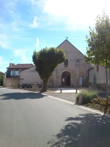 église Saint-Hilaire de Leignes-sur-Fontaine à Leignes-sur-Fontaine