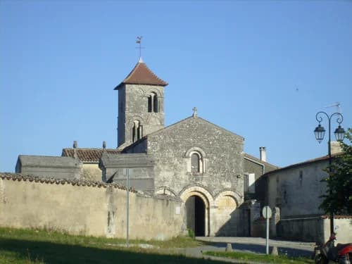 église Saint-Brice de Saint-Bris-des-Bois à Saint-Bris-des-Bois