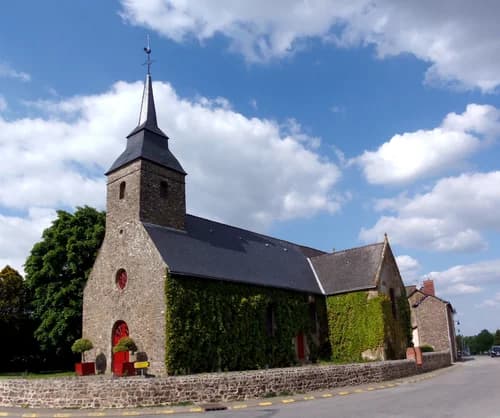 église de la Sainte-Trinité de Launay-Villiers à Launay-Villiers