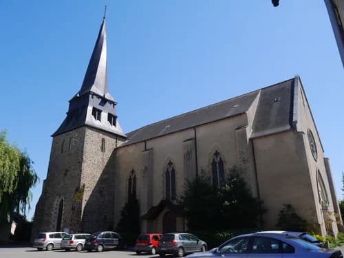 église Saint-Pierre de Meslay-du-Maine à Meslay-du-Maine