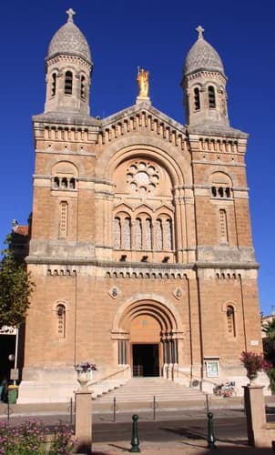 basilique Notre-Dame-de-la-Victoire de Saint-Raphaël