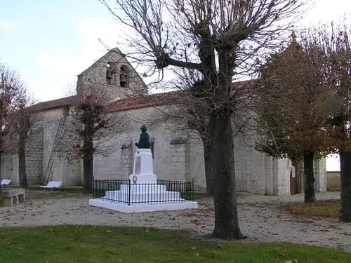 église Saint-Jacques-le-Majeur de Ballans à Ballans