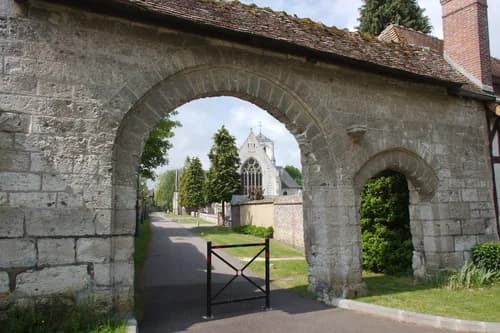 collégiale Saint-Louis de La Saussaye à La Saussaye
