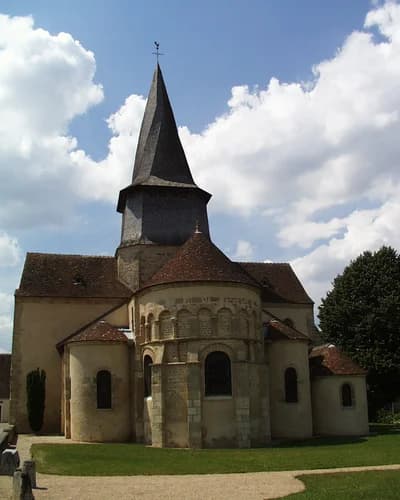 collégiale Saint-Austrégésile de Saint-Outrille à Saint-Outrille