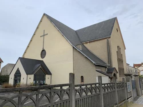 église Sainte-Marguerite-Marie du Perreux