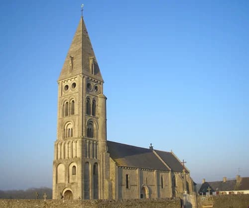 église Notre-Dame-de-l'Assomption de Colleville-sur-Mer à Colleville-sur-Mer