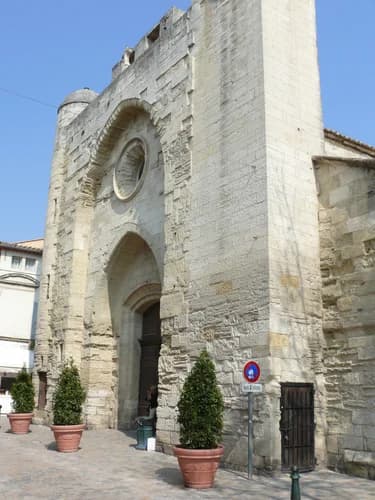 église Notre-Dame-des-Sablons d'Aigues-Mortes à Aigues-Mortes