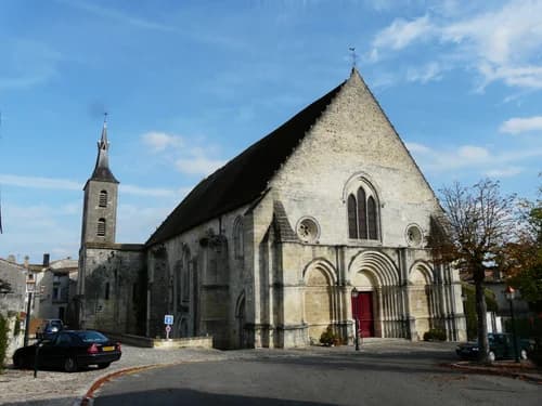 église Notre-Dame de Guîtres à Guîtres
