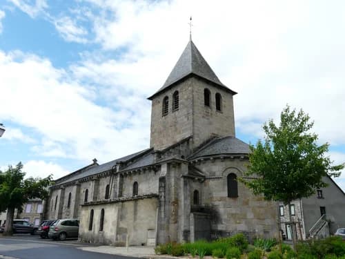 église Saint-Jacques-le-Majeur de Lanobre à Lanobre