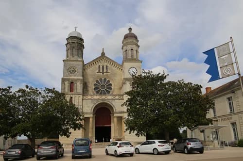 église Saint-Clément de Saint-Clément-des-Levées à Saint-Clément-des-Levées