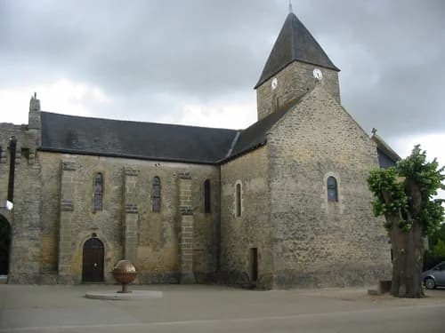 église Saint-Denis d'Aubigné-sur-Layon à Aubigné-sur-Layon