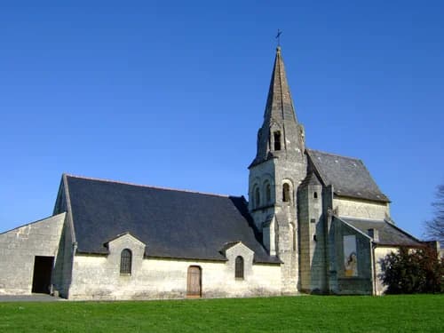 église Saint-Pierre de Parnay à Parnay