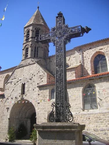église Saint-Médard de Saugues