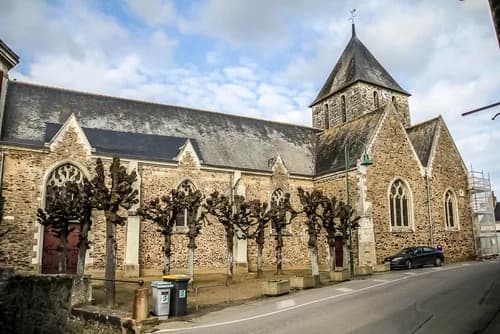 église Saint-Mélaine de Miré à Miré