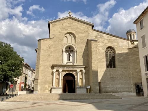 église Saint-Nicolas de Pertuis à Pertuis