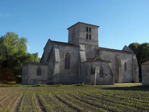 église Saint-Pierre d'Angeac-Charente à Angeac-Charente