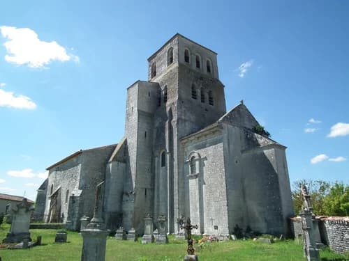 église Saint-Pierre de Bougneau à Bougneau