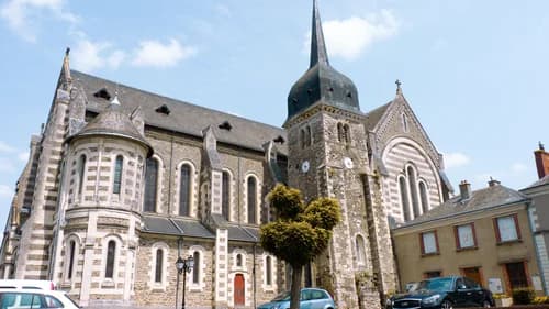 église Saint-Pierre de Chanzeaux à Chemillé-en-Anjou