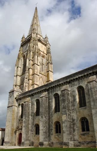 église Saint-Pierre de Marennes à Marennes