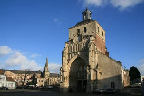 église Saint-Saulve de Montreuil-sur-Mer à Montreuil