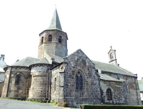 église Saint-Thyrse d'Anglards-de-Salers à Anglards-de-Salers