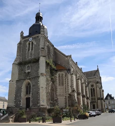 église Sainte-Croix de Rochefort-sur-Loire à Rochefort-sur-Loire