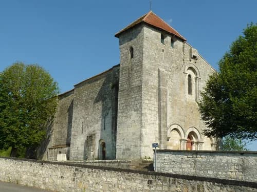 église Sainte-Madeleine de Touvre à Touvre