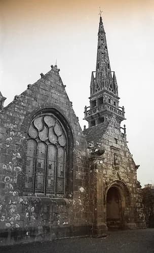 église Sainte-Nonne de Dirinon à Dirinon