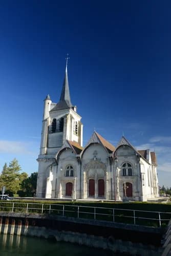 église de l'Assomption-de-la-Vierge de Pont-Sainte-Marie