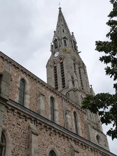 église Notre-Dame de Pleudihen-sur-Rance à Pleudihen-sur-Rance