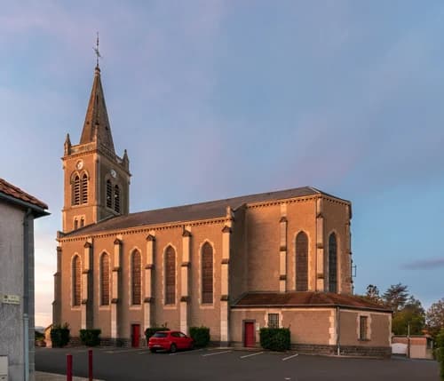 église du Sacré-Cœur des Martres-d'Artière à Les Martres-d'Artière