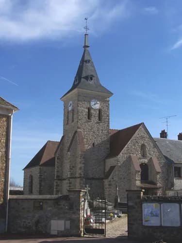église Notre-Dame-de-la-Nativité de Voisins-le-Bretonneux à Voisins-le-Bretonneux