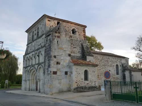 église Notre-Dame-de-l'Assomption de Bussac-Forêt à Bussac-Forêt