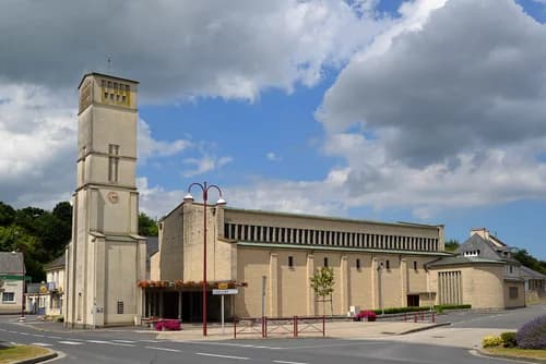 église Saint-Aubin de Pont-Hébert à Pont-Hébert