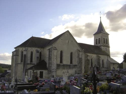 église Saint-Bénigne de Vitry-le-Croisé à Vitry-le-Croisé